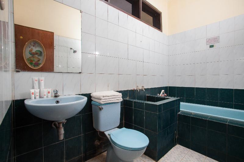 מלון סרנגן Oyo 940 Telaga Mas International מראה חיצוני תמונה